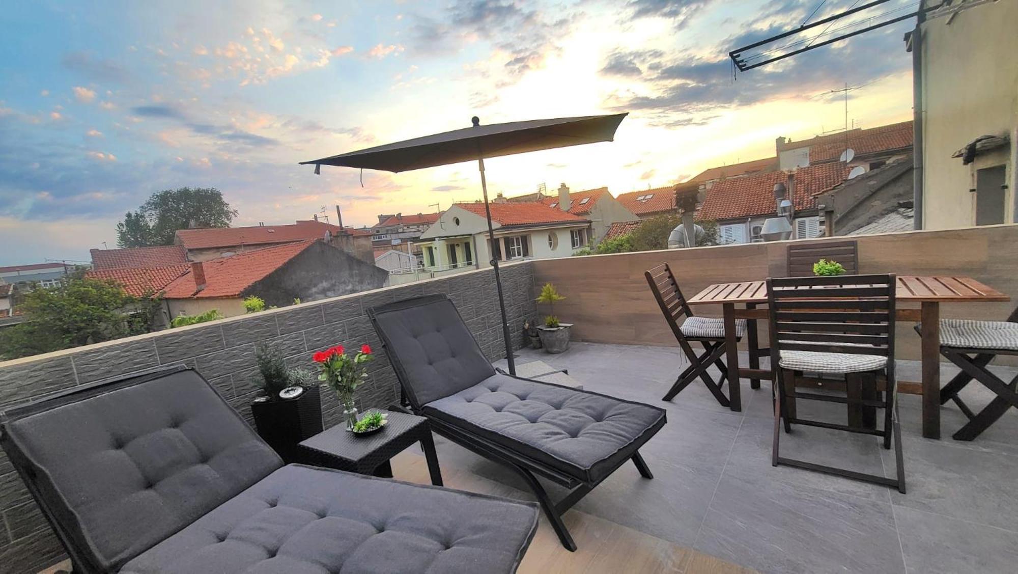 Sanchi-Bossa Residence ซาดาร์ ภายนอก รูปภาพ